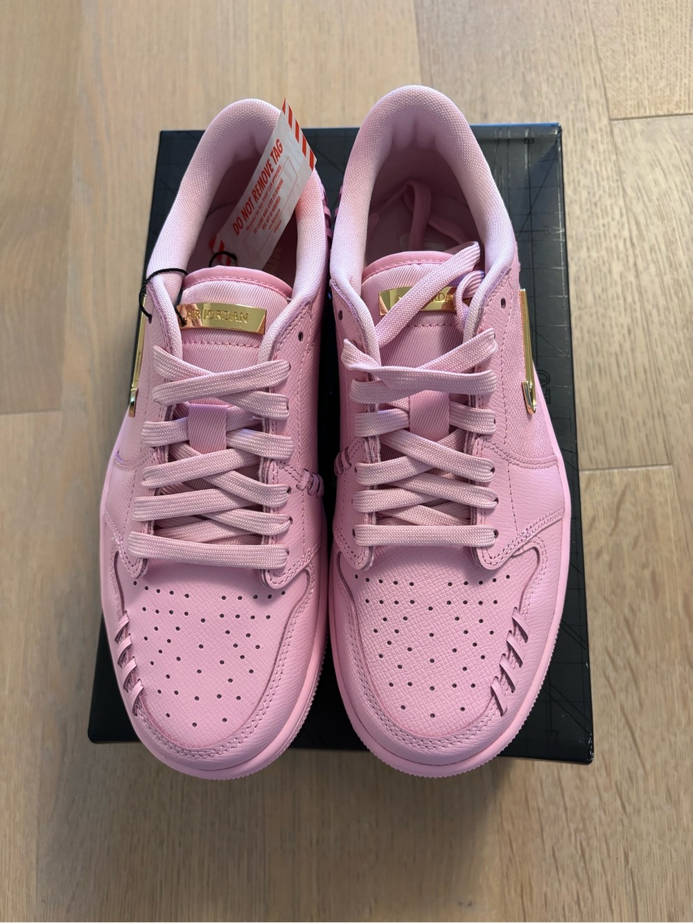 NWT Nike Air Jordan 1 Low SE Pink Gold